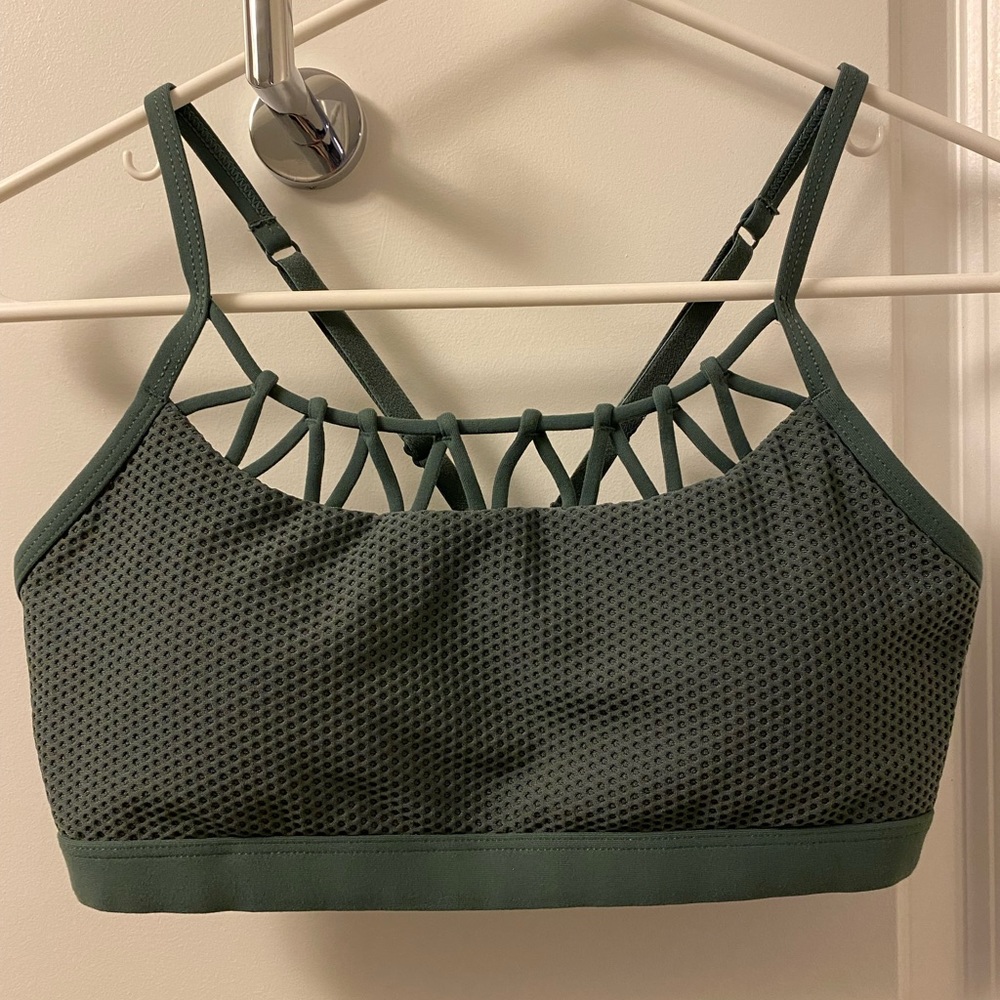 Lorna Jane sports bra Small
